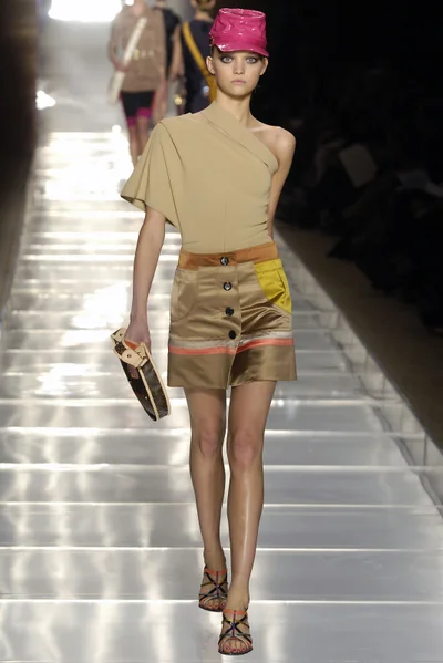 Look 30